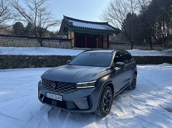 '그랑 콜레오스 정측면' 사진=이상진