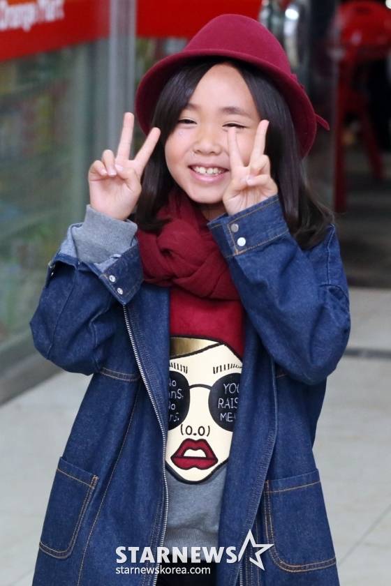 $  배우 최대철과 성혁, 오창석, 건일이 6일 오후 서울 여의도의 한 음식점에서 열린 드라마 '왔다 장보리' 종방연에 참석하고 있다. /사진=임성균 기자 tjdrbs23@