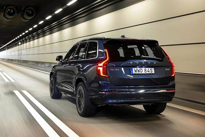 볼보 2025 XC90