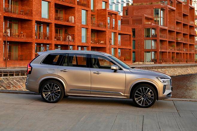 볼보 2025 XC90