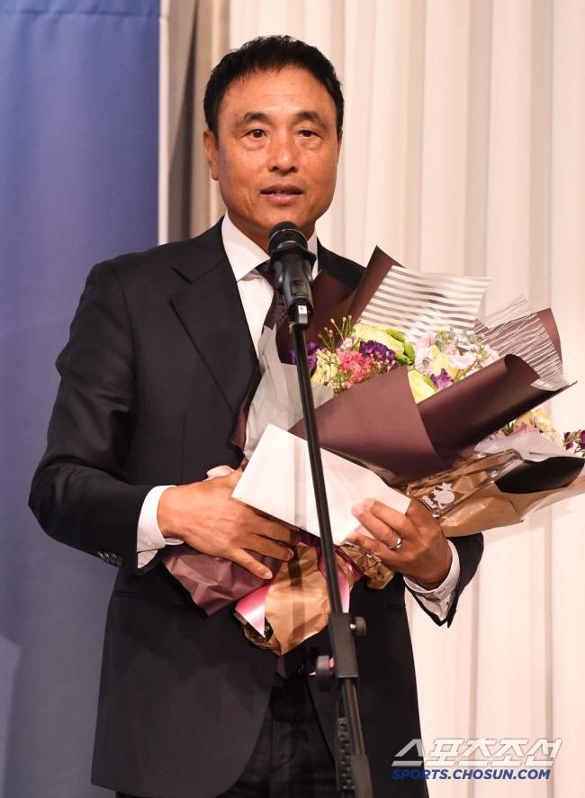 송진우 전 한화 투수코치는 2018년 일구대상을 받았다. 스포츠조선DB
