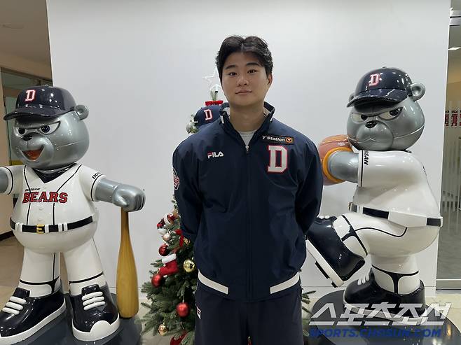 두산 최지강.