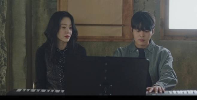 ‘나미브’ 고현정, 려운. 사진| 지니TV