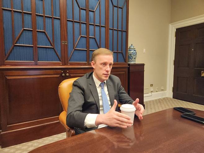 라운드테이블 하는 설리번 보좌관 [송상호 특파원 촬영]