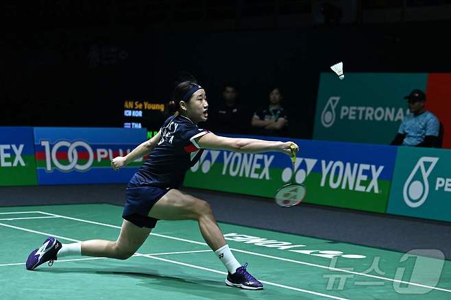 여자 단식 준결승서 완승한 안세영. ⓒ AFP=뉴스1