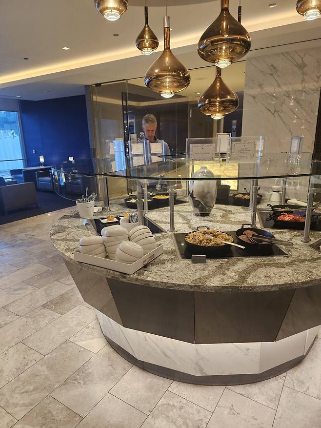 20241025_091103.jpg (스압) ANA(전일본공수) 비지니스석 "더 룸" 리뷰 ㄷㄷㄷ.jpg