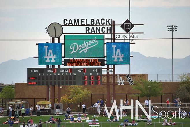 (미국 애리조나주 글렌데일에 위치한 다저스 스프링캠프. '케믈백렌치'로 불린다)