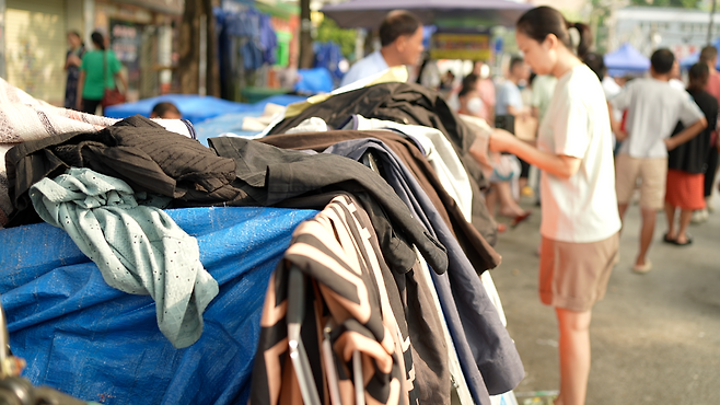 ...노동자들이 시간당 벌이를 계산할 수 있게 한다