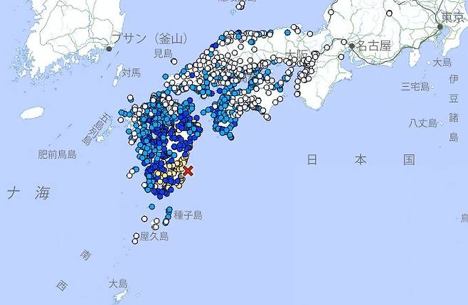[서울=뉴시스]일본 규슈 미야자키현에서 규모 6.9의 지진이 발생했다. 13일 일본 기상청에 따르면 이날 오후 9시19분께 미야자키현 남부 휴가나다 해상에서 규모 6.9 지진이 관측됐다. 진앙은 북위 31.8도 동경 131.6도로 깊이는 30㎞다. (사진=일본 기상청 제공) 2025.01.14. photo@newsis.com *재판매 및 DB 금지