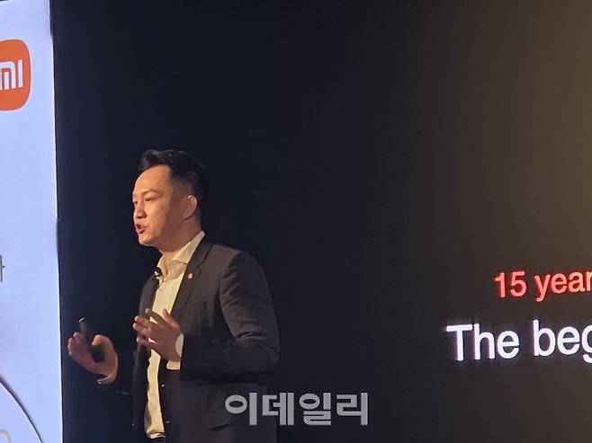 조니우 샤오미코리아 지사장이 15일 기자간담회에서 신제품을 소개하고 있다(사진=윤정훈 기자)