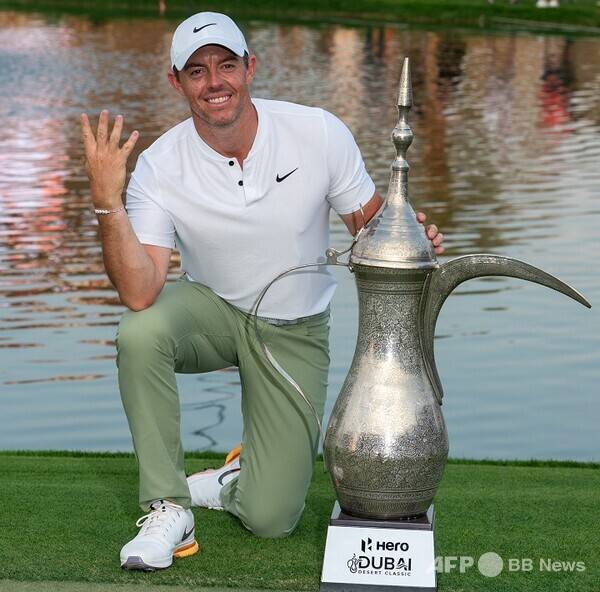 2025년 DP월드투어 히어로 두바이 데저트 클래식 타이틀 방어에 나서는 로리 맥길로이. 사진은 2024년 우승 때 모습이다. 사진제공=ⓒAFPBBNews = News1