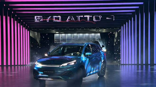 16일 국내에서 사전계약이 시작된 BYD '아토3' ⓒ데일리안 편은지 기자