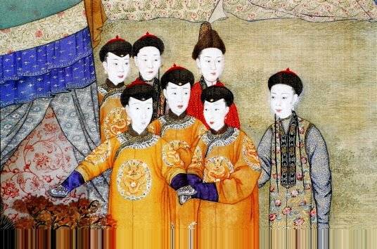 k1.jpeg 드라마와는 다른 중국 청나라 시절 미인 후궁들의 초상화.jpg