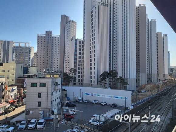 15일 서울 휘경동 '휘경 자이 디센시아' 단지 전경. [사진=이수현 기자]