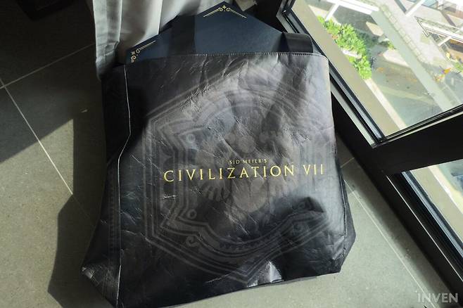 ▲ 이렇게 한국으로 갈 때 새로운 보물같은 짐이 추가되었습니다