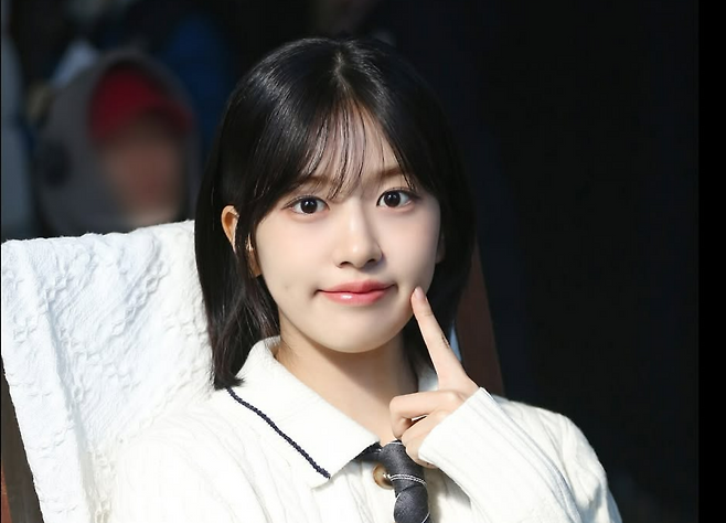 아이뷰 안유진. [아이브 인스타그램]