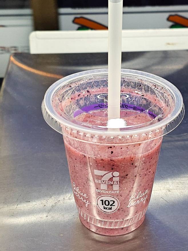 20250119_170144.jpg (솔직후기) 세븐일레븐 추성훈 스무디 직접 먹어봤습니다.jpg