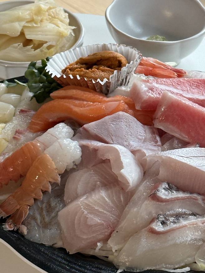 결혼한지 백일돼서 와이프랑 거하게 한상