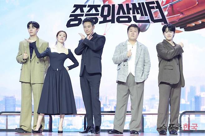 넷플릭스 오리지널 시리즈 '중증외상센터' 제작발표회에 참석한 배우 추영우, 하영, 주지훈, 윤경호, 정재광. 24.1.20 ⓒ이혜영 기자 lhy@hankooki.com