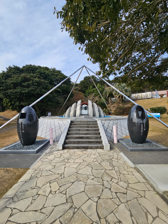 7cef8074b08269f73f8087e542857465c9df21933570efbd5a951ea57b220af8