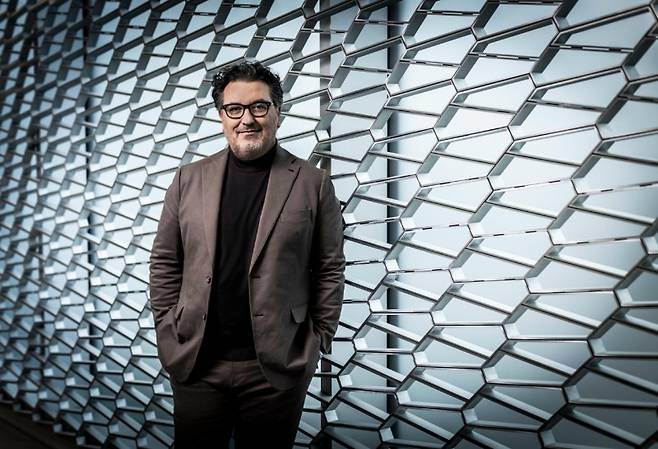 대표적인 독일 프리미엄 자동차 브랜드 아우디는 마시모 프라셀라(Massimo Frascella)와 함께 지속 가능한 아름다움을 추구하고 미래 자동차 디자인을 선도하고 있다. 사진=아우디