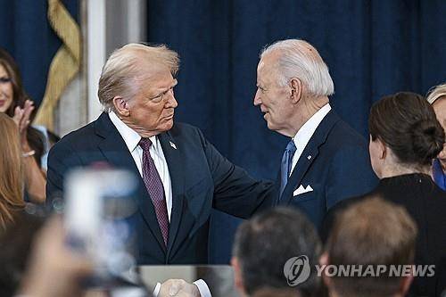 트럼프 대통령(좌)과 바이든 전 대통령 [AP=연합뉴스. 재판매 및 DB 금지]