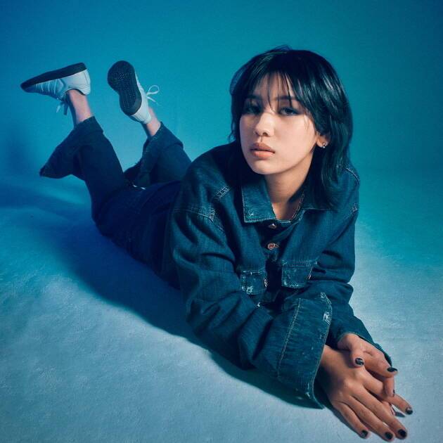 일본에서 주목받는 신인 가수 레이나가 오는 25일 첫 내한 공연을 개최한다. 이를 전후에 카페 이벤트와 팬밋업 이벤트로 팬들을 가까이에서 만난다. /유얼라이브