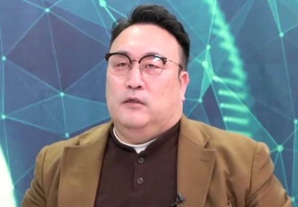 지난해 '고액 체납자' 명단에 이름을 올렸던 개그맨 이혁재가 윤석열 대통령을 옹호하고 나섰다. [사진=유튜브 채널 '일요서울TV']