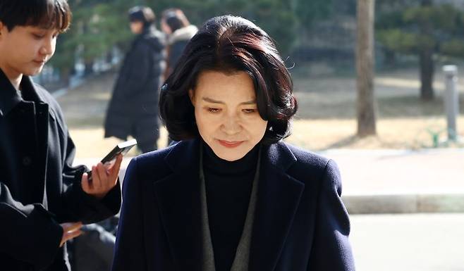 헌법재판소에서 탄핵소추안이 기각되면서 직무에 복귀한 이진숙 방송통신위원장이 23일 경기 과천 방송통신위원회로 출근하고 있다. /사진=뉴시스