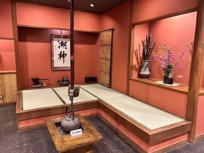 78eef605bcf719f3239d84e2329c701bd341683438d0c2c8ab7703a11ff88a7dcb98ba9d8cb451eb85db8f256d7ddb4e81dcbe728f