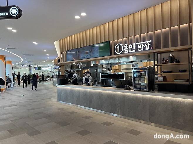 처인휴게소 2층 푸드코트