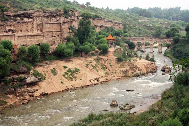 위린 홍석협과 황하지류 유계하. ⓒ최종명