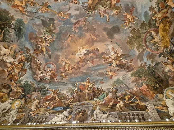 마리아노 로시의 천정화 [쥬피터에게 환영받는 로물루스], 1775-1778 ⓒ김슬기