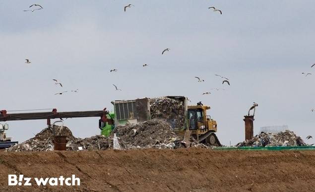 서울시는 소각장에서 태우지 못한 쓰레기를 사진 속 수도권 매립지에 묻어왔다. 하지만 내년부터 폐기물관리법 시행규칙에 따라 쓰레기를 직매립하는 게 금지된다. /사진=이명근 기자 qwe123@