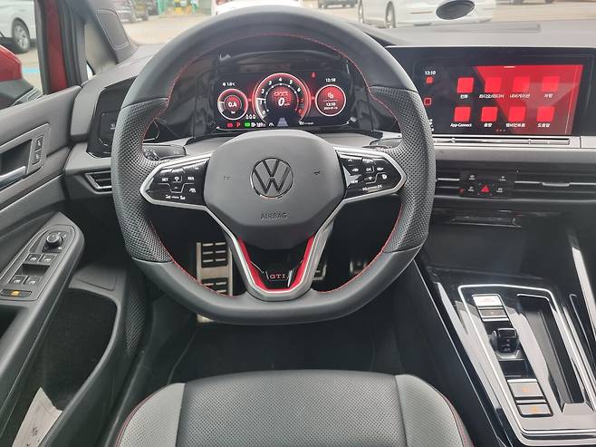 골프 고성능 버전인 `GTI`