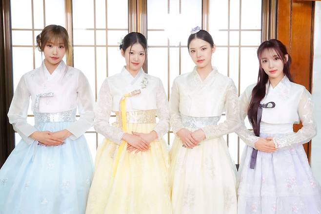 (왼쪽부터) 최정은, 윤지윤, 마이, 유사랑, / 사진제공=웨이크원