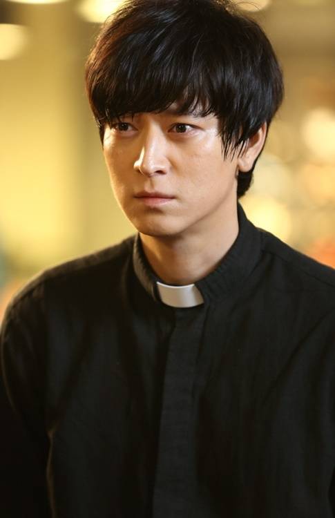 /사진=영화 '검은 사제들' 강동원