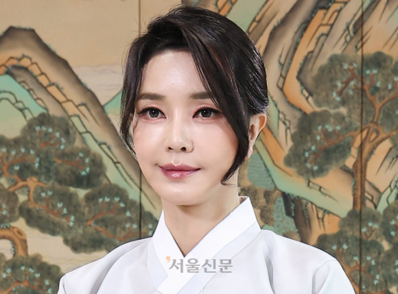 김건희 - 추석인사 하는 김건희 여사. 대통령실 제공