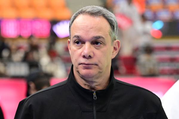 파에스 감독은 이번 시즌 우리카드 감독에 부임했다. 사진 제공= KOVO
