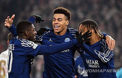 루이스 엔리케 감독이 이끄는 PSG가 30일(한국시간) 독일 슈투트가르트에 있는 아레나 슈투트가르트에서 열린 슈투트가르트와의 2024-2025시즌 대회 리그 페이즈 최종전에서 4-1 대승을 거뒀다. 연합뉴스