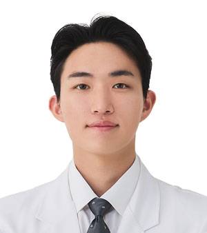 박세진 닥터쁘띠의원 대전점 대표원장- 전북대 의학과, 전 닥터쁘띠의원 명동점 원장