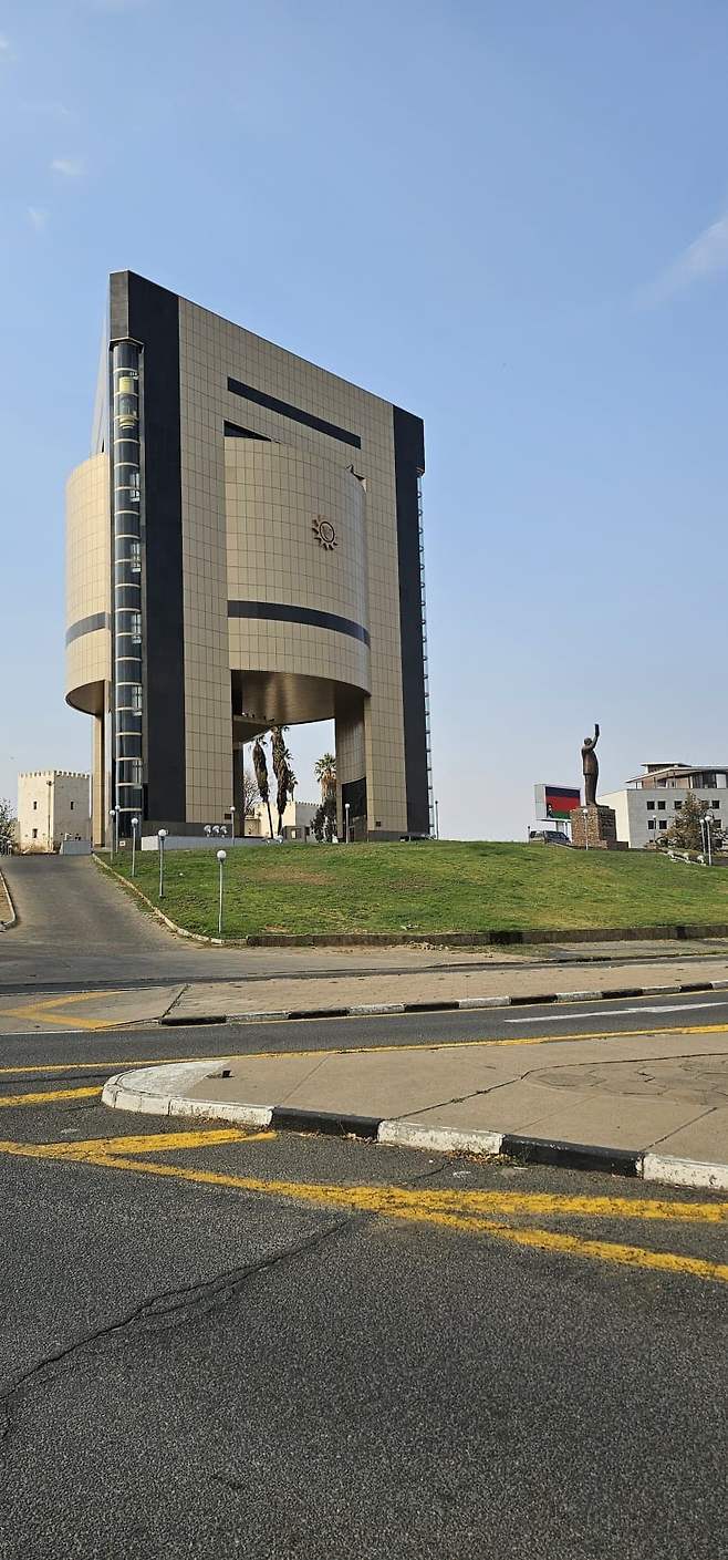 3fb8c32fffd711ab6fb8d38a4f83746ffc0e50a8ca52ed4a4b8ee41e6647cec2d836f1521bae3ad556b08fa313