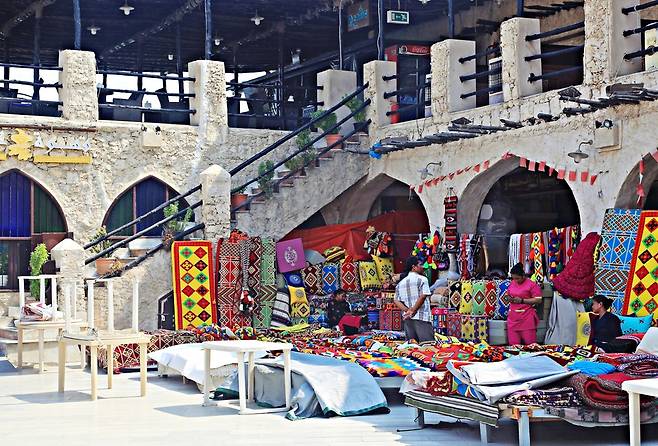 아랍 분위기 물씬한 도하의 전통 시장 수크 와키프 (사진. 김관수)