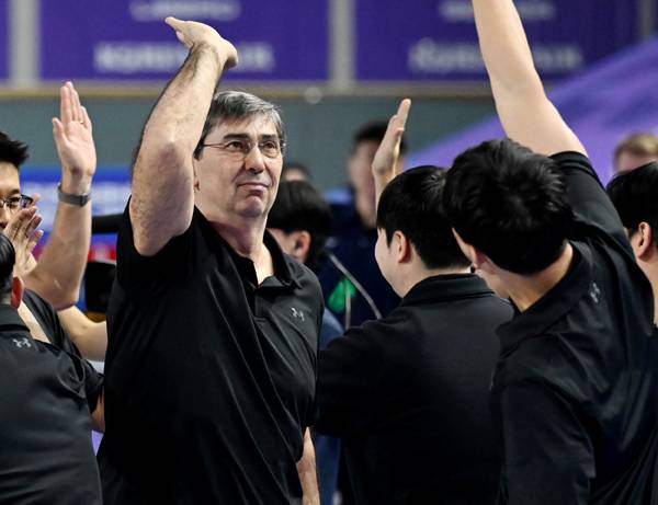 블랑 감독이 이끄는 현대캐피탈은 현재 리그를 독주중이다. 사진 제공= KOVO