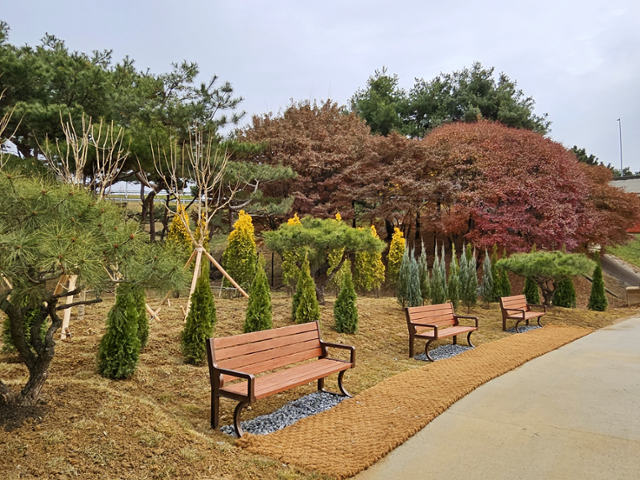 수도권 제2순환선 자유로 분기점 인근에 한국도로공사가 조성한 공원. 한국도로공사