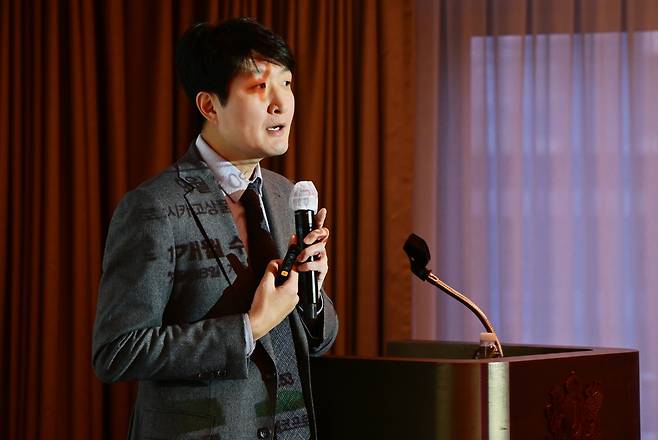 정준희 대구대 교수가 1월 22일 대한민국 ESG클럽 월례포럼에서 강연하고 있다. 사진=이승재 기자