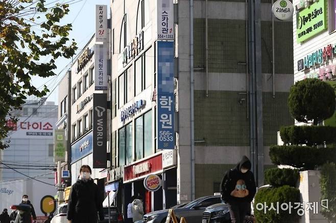 통계청 초중고 사교육비 조사에 따르면 2023년 국내 초중고 학생 중 79%가 사교육에 참여했다. 문호남 기자 munonam@