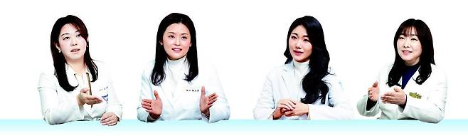 자신이 운영하는 약국에서 금연 상담을 시작한 김선혜(상아 약국), 현고은(샘물 약국), 김정은(가나안 약국), 김혜진(행복한 약국) 약사가 금연상담 약국의 필요성에 대해 이야기하고 있다. 홍은심 기자 hongeunsim@donga.com