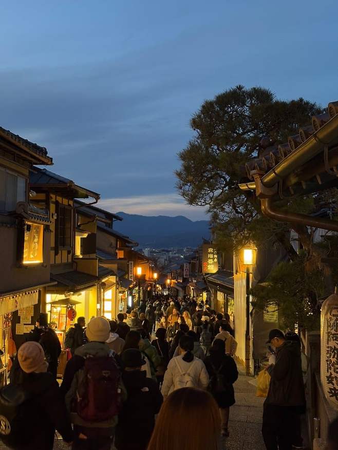 799ef177b3876b8223e683ec379c706ebf05ec0285a803086ba173e5048748915ff471c7bf9d5875e16e0486a7a82fd393f240e8e3