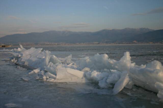 스와호에 오미와타리가 형성된 모습(사진=스와시 홈페이지 갈무리)